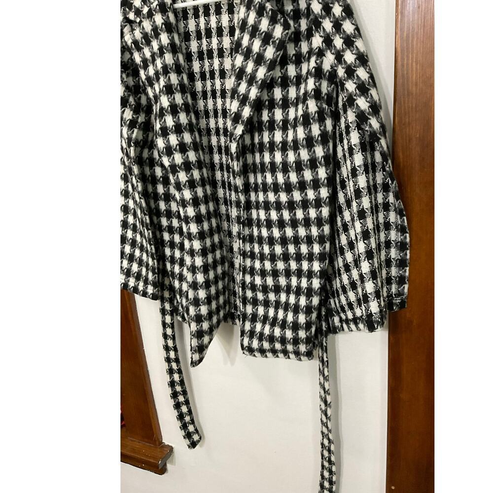 Hyfve Houndstooth Cape Jacket Size Small Black/White Tie Belt Womens - Picture 6 of 8